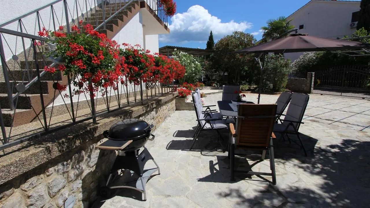 בית הארחה מאלינסקה Apartments Stijak-Sorum קרואטיה