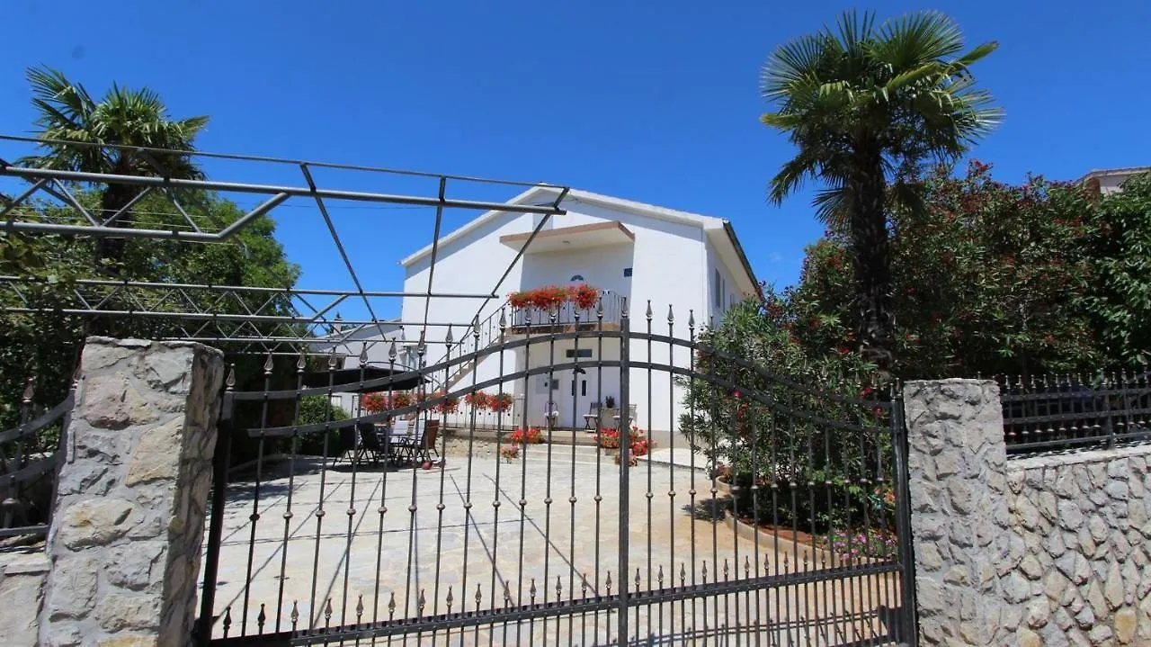 מאלינסקה Apartments Stijak-Sorum בית הארחה